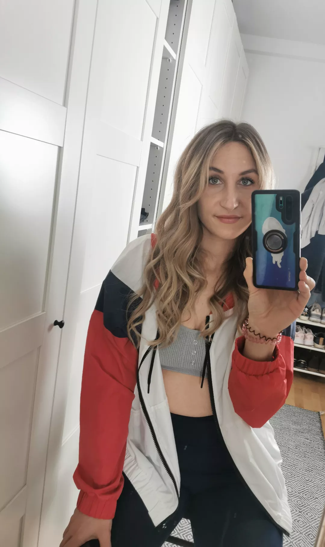 first post here, hi!😋