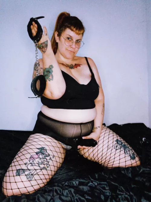 Get on all four and surrender your pussy ass 😈