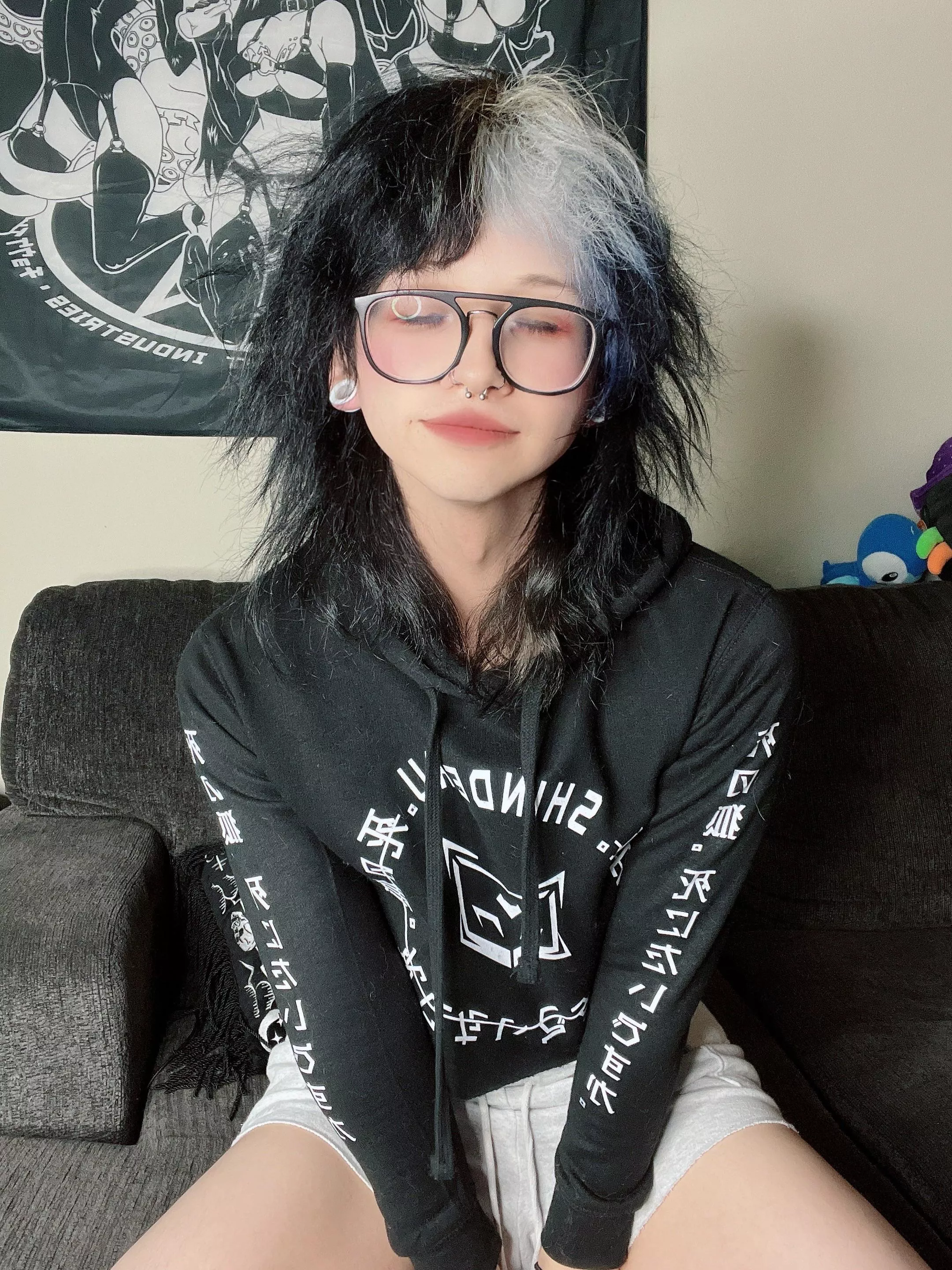 Good morning!! Let’s have a fantastic femboy day 🥰