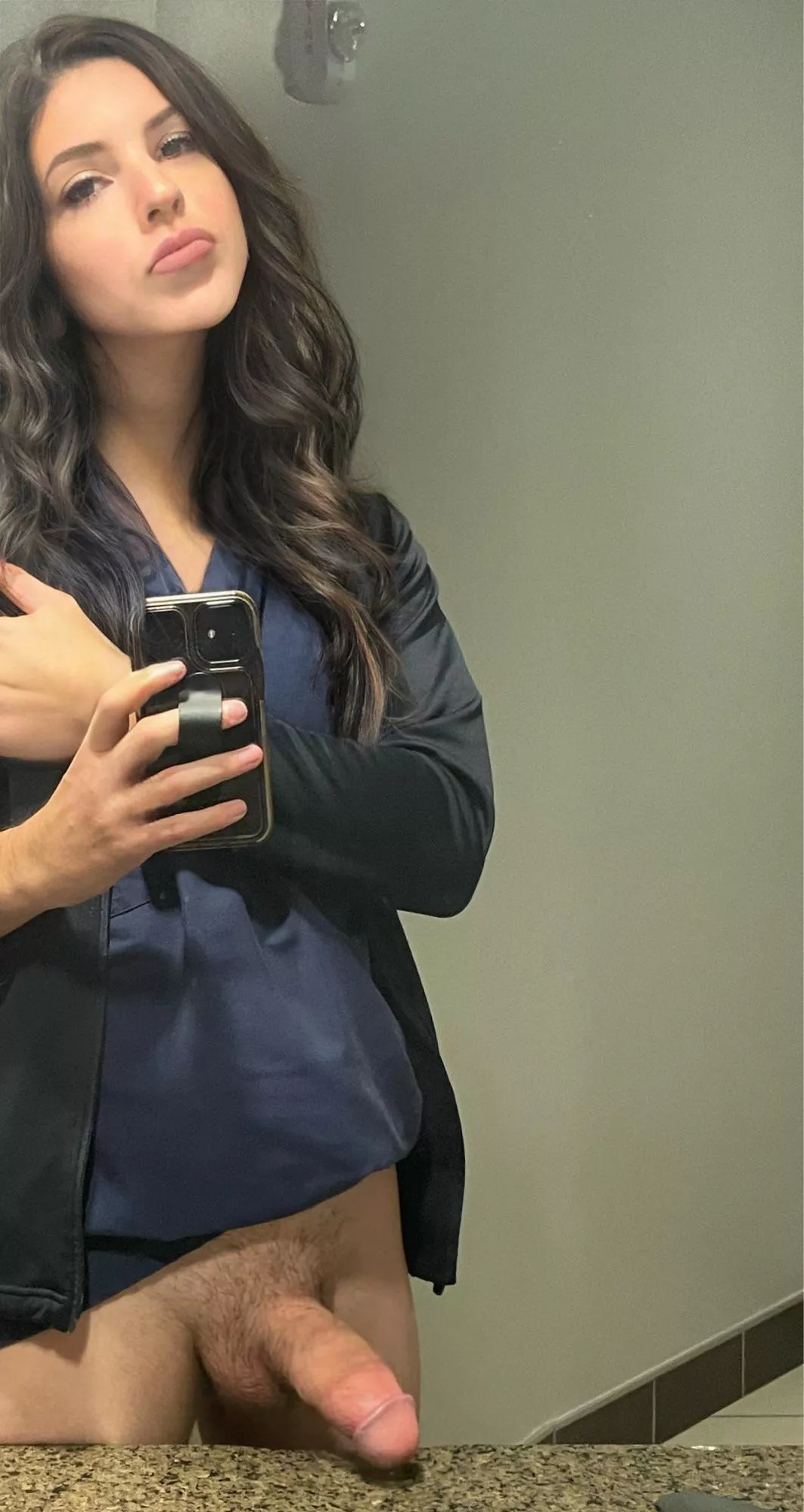 Handing out shots🚑