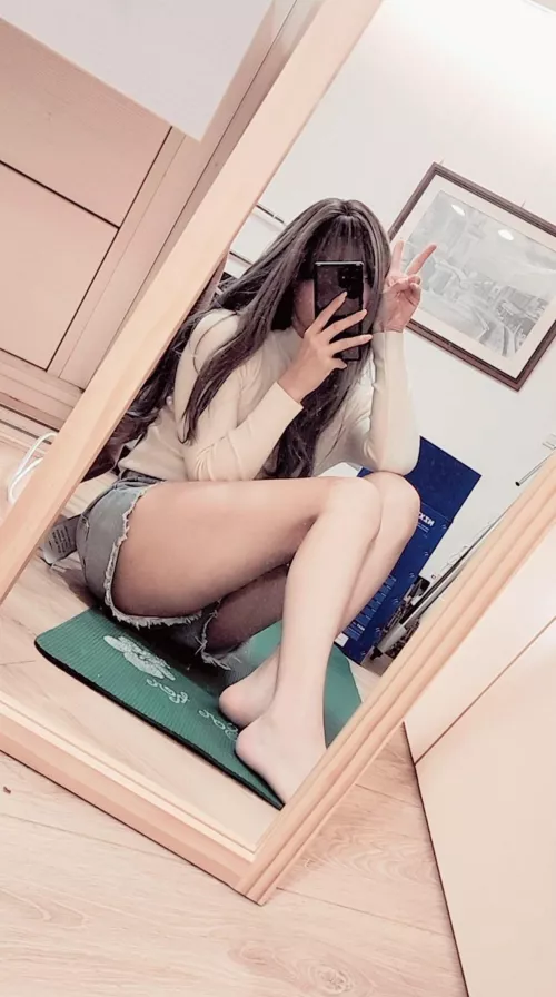 Happy Tuesday ✌️