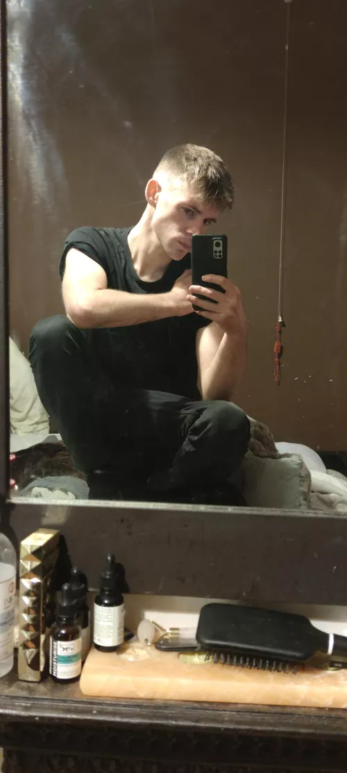 Havent posted a selfie in a while ✨