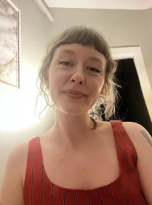 Hi! 👋🏻 Just me with my bangs…again! Hope you’re not getting sick of us! 😋