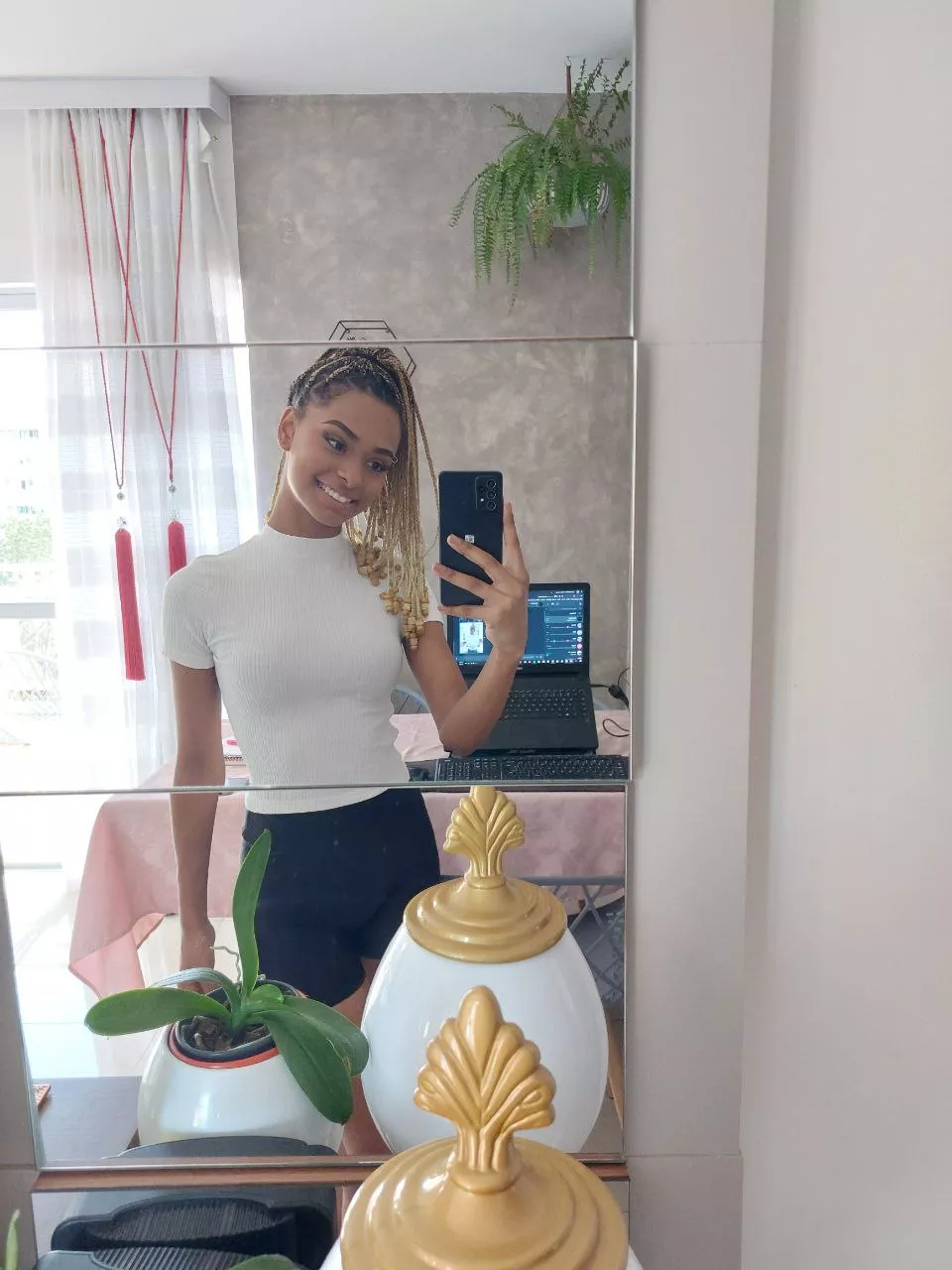 I am back to the mirror