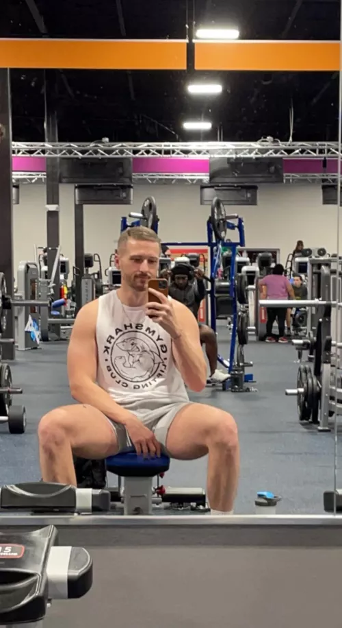 I have a love/hate relationship with the gym