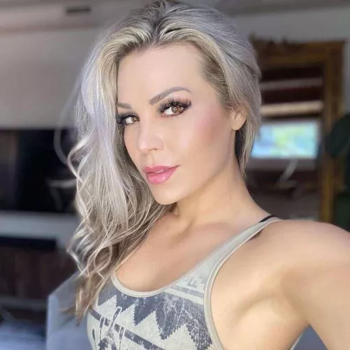 I’ll humiliate the losers with shrimp of smaller than 6 inches, UPVOTE and say hi if you want mommyy to humiliate you. Sph 🍤