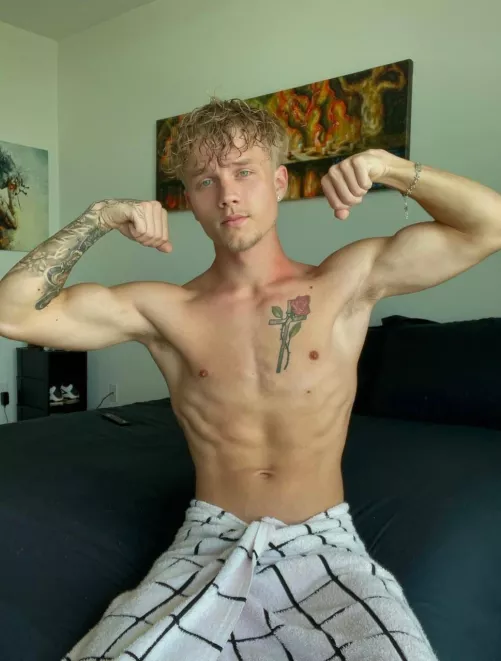 I'm your boyfriend now