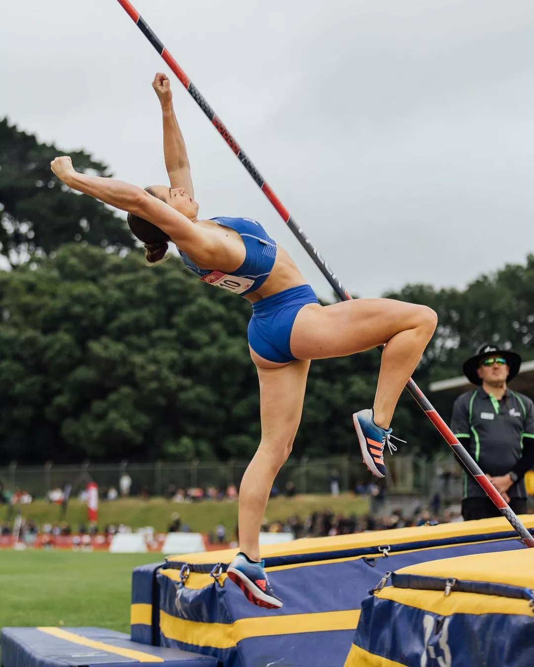 Imogen Ayris - Pole Vault
