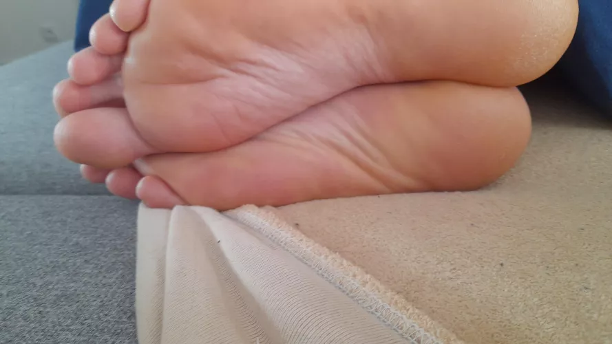 just woke up, they smell great;) dm:)
