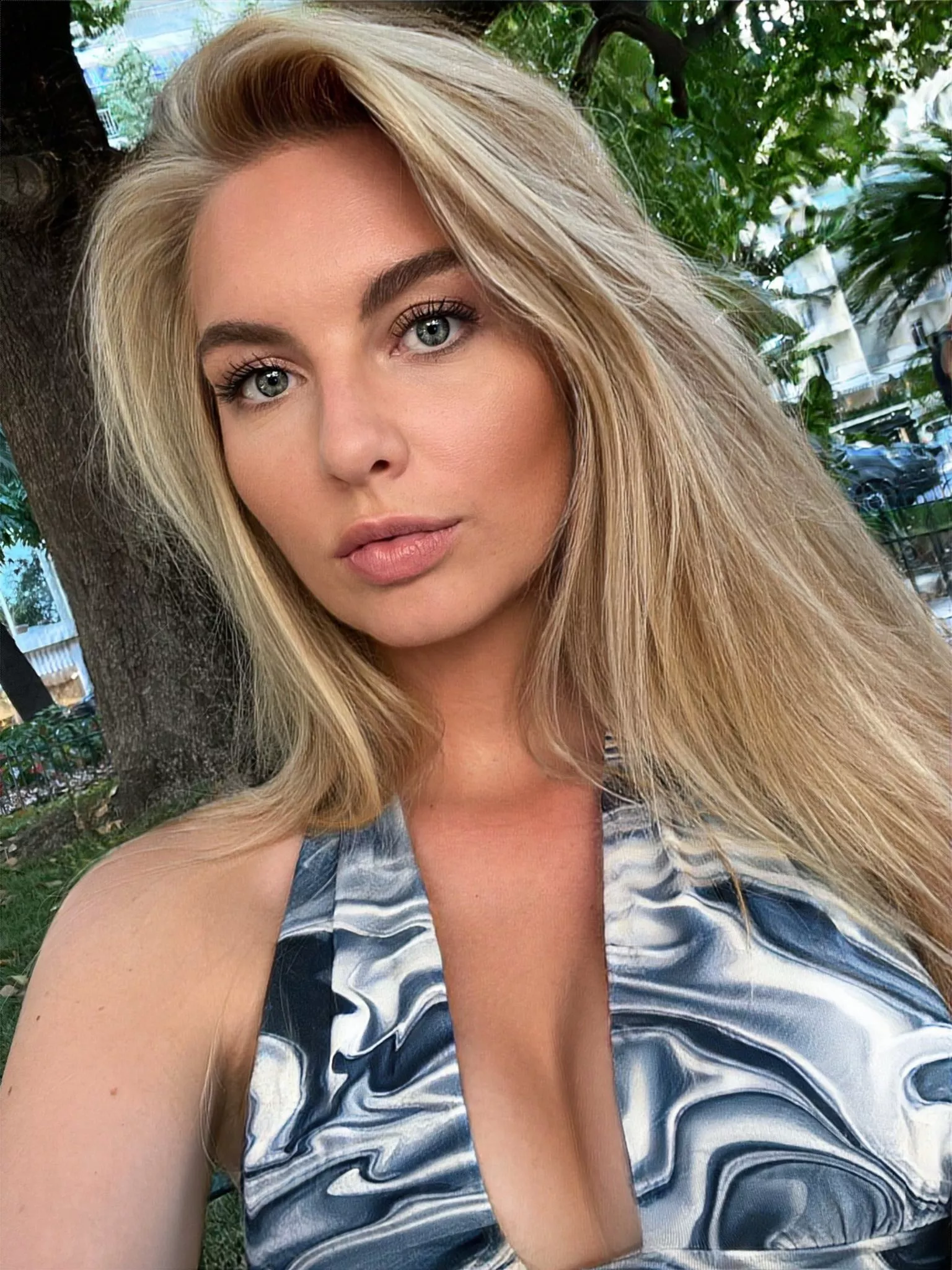 Just your average blonde that enjoys posting for your viewing