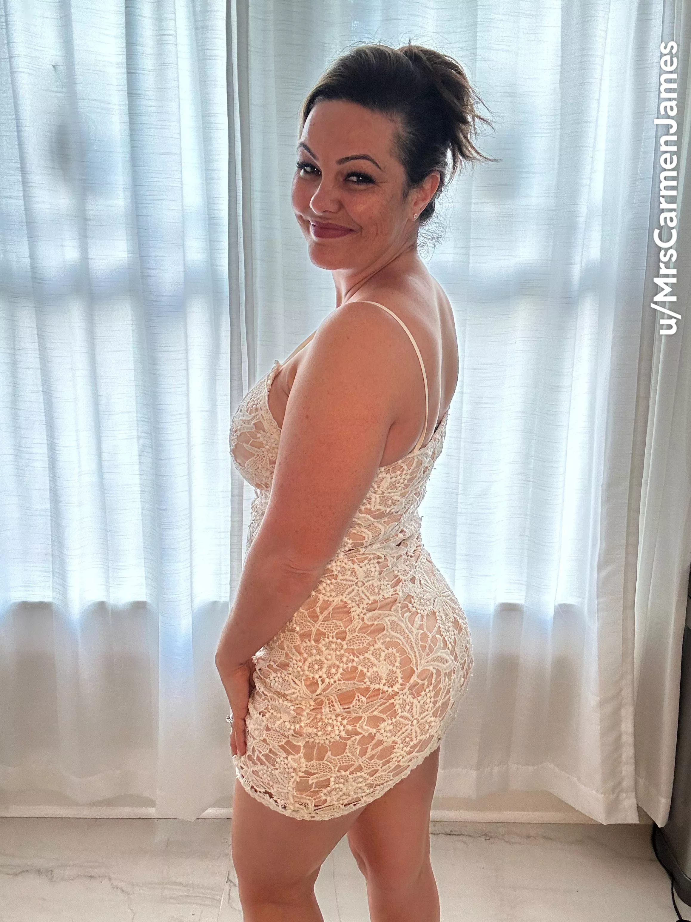 Mom booty for your Tushy Tuesday (40F)