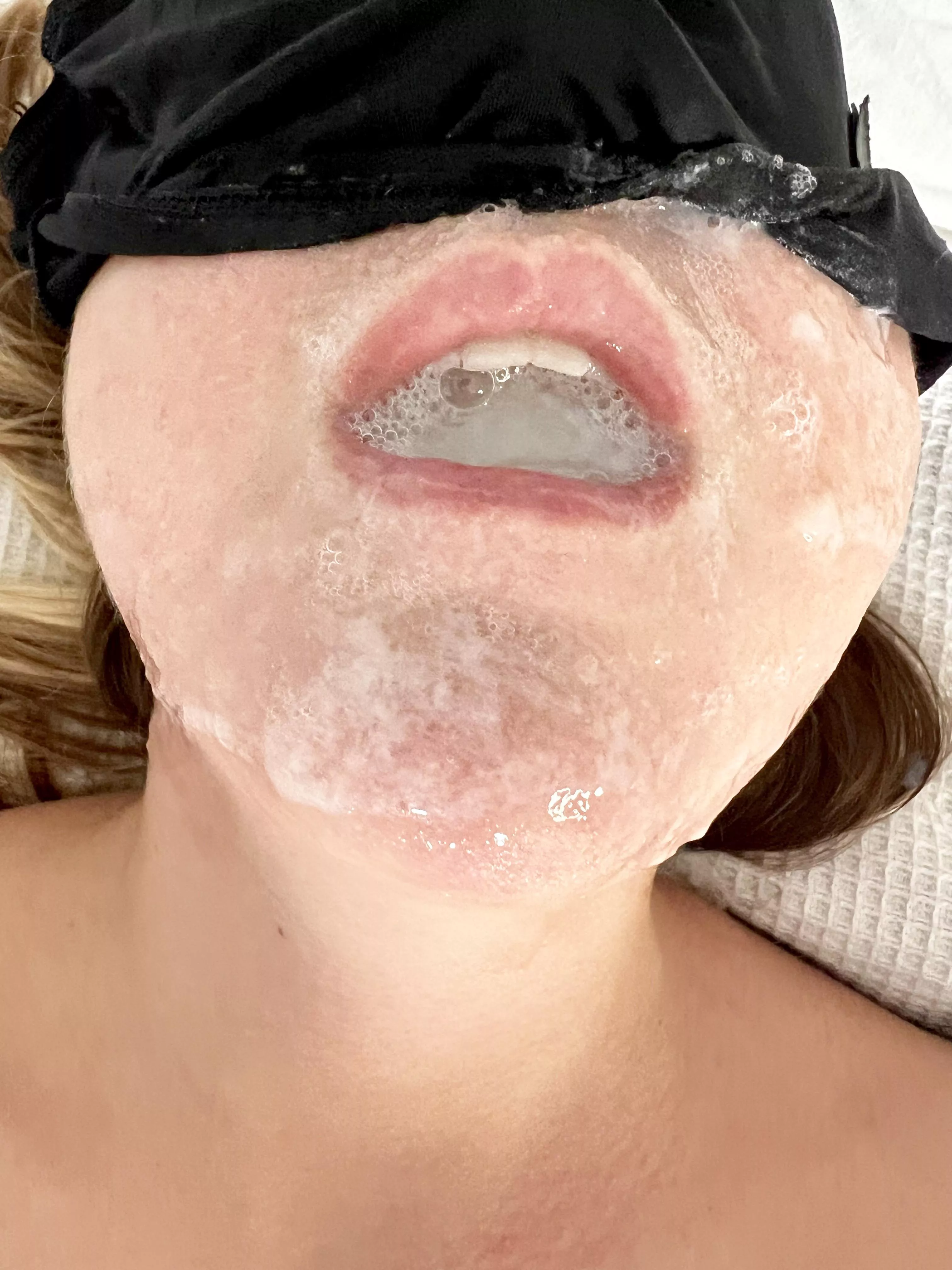 Mouth full of cum overflowing [OC]