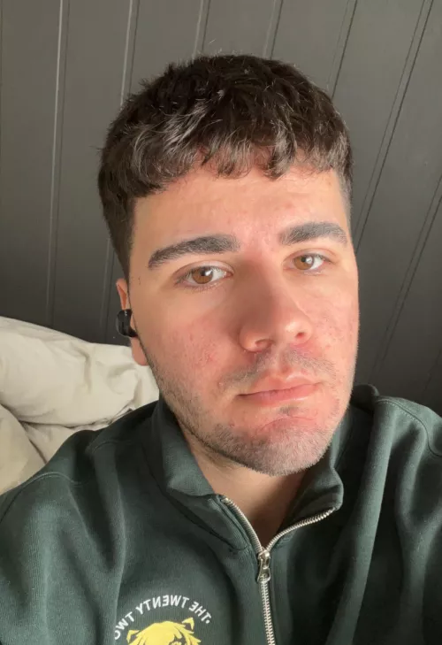 My friend is not a fan of this hair, whatcha thinking?