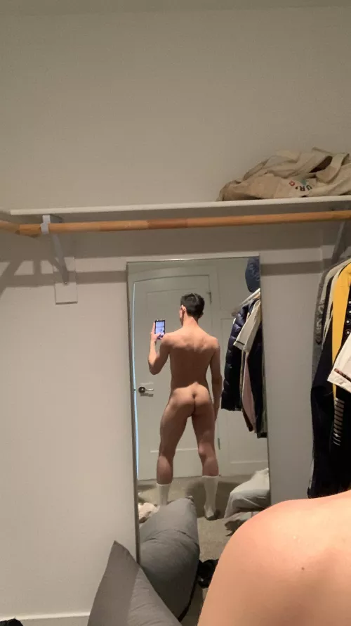 My new place has a walk in closet… just set up the mirror