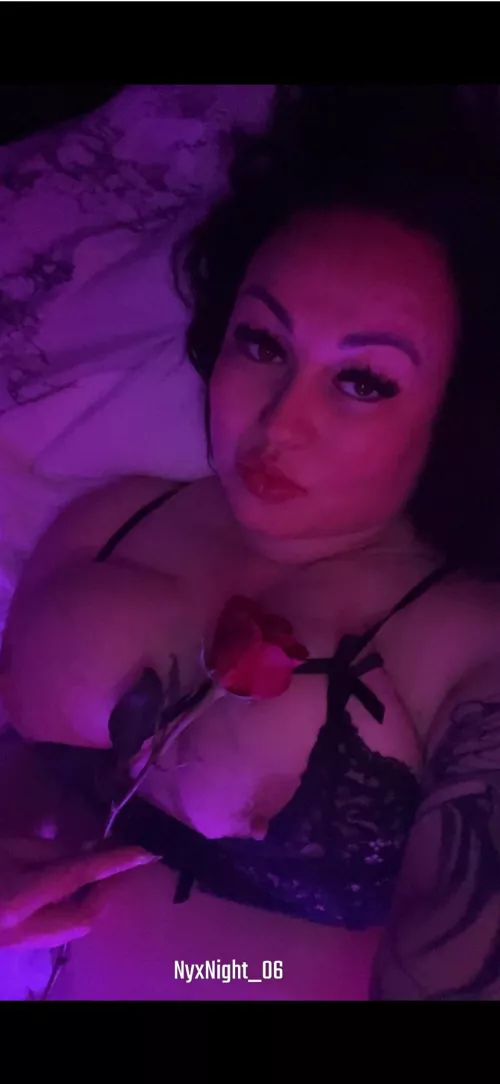 Pinch them & tell me I’m a good girl 🤤