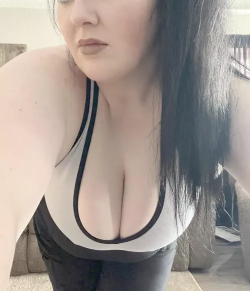 (Self) chubby girls in pants and sports bras; do you approve?