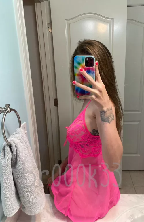 [selling] dick rates, gfe, sexting, video calls, custom content