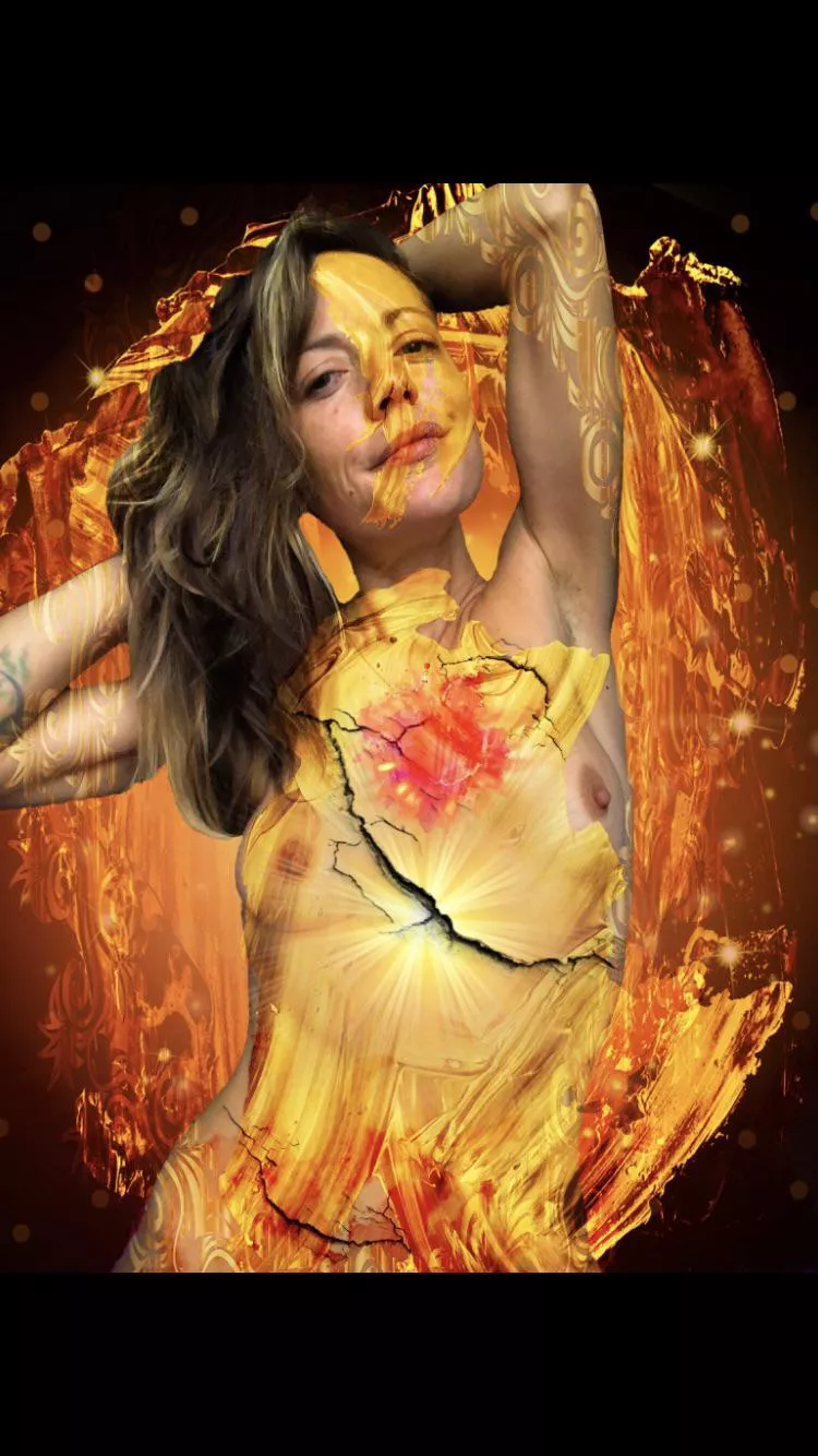 She burns with desire 💜🔥💜