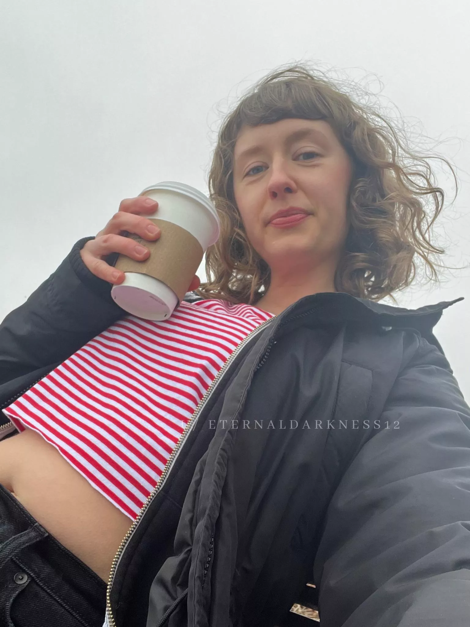 So somber and chilly out but I still wore the crop top! ❤️🤍