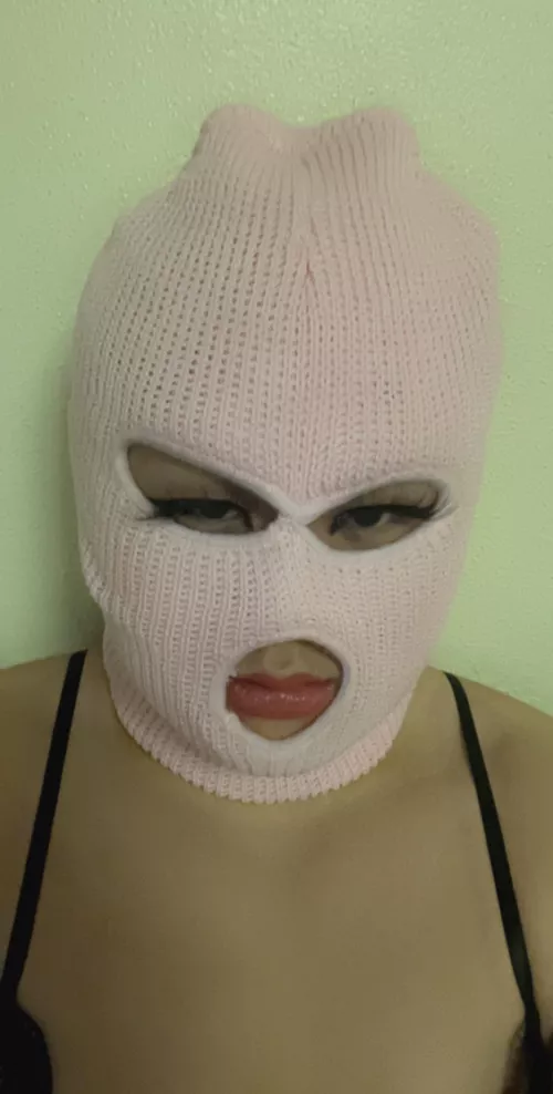 Someone come show this brat what a real man is🥺