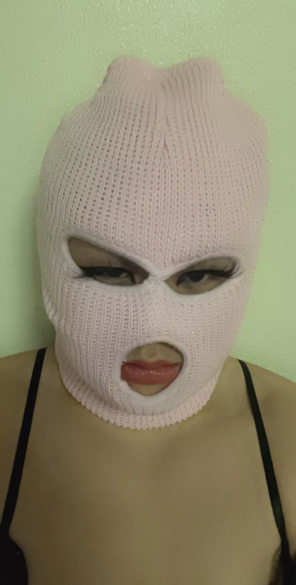 Someone come show this brat what a real man is🥺