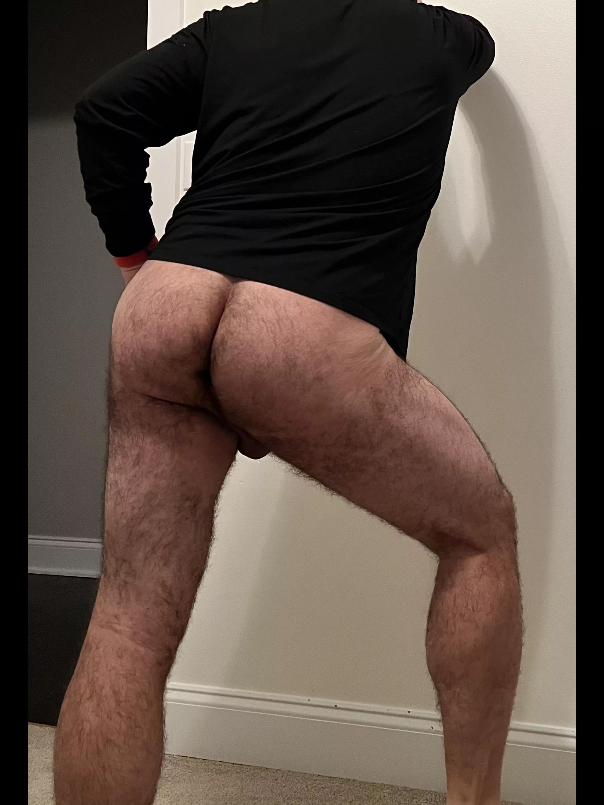 Sometimes I wished I had someone to eat this ass.