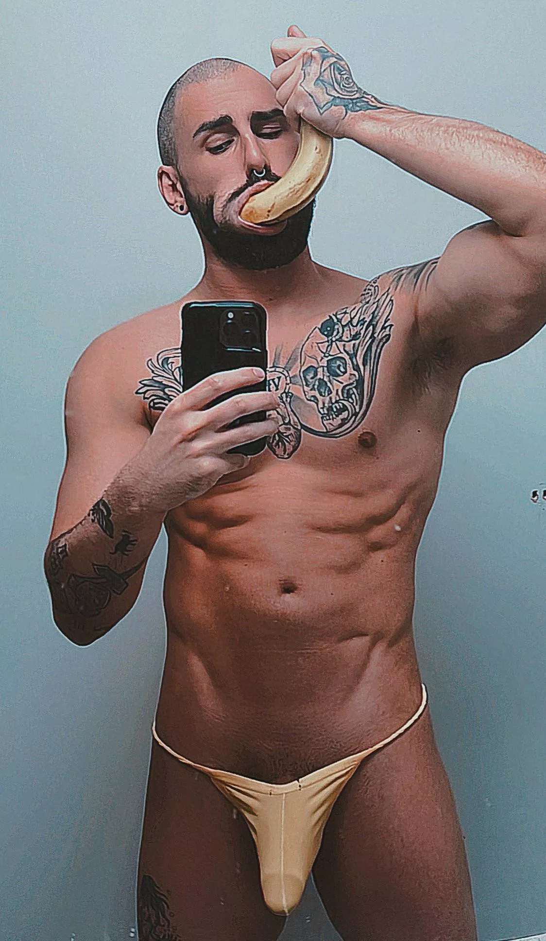 this shit is bananas! B-A-N-A-N-A-S