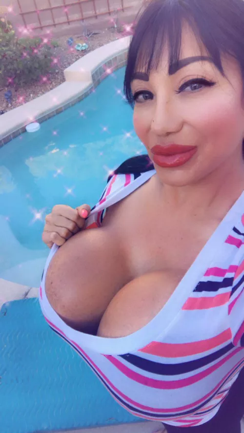 To the point where she cant even contain those bimbo knockers anymore