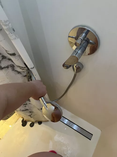 Want to give daddy a handjob in the shower…