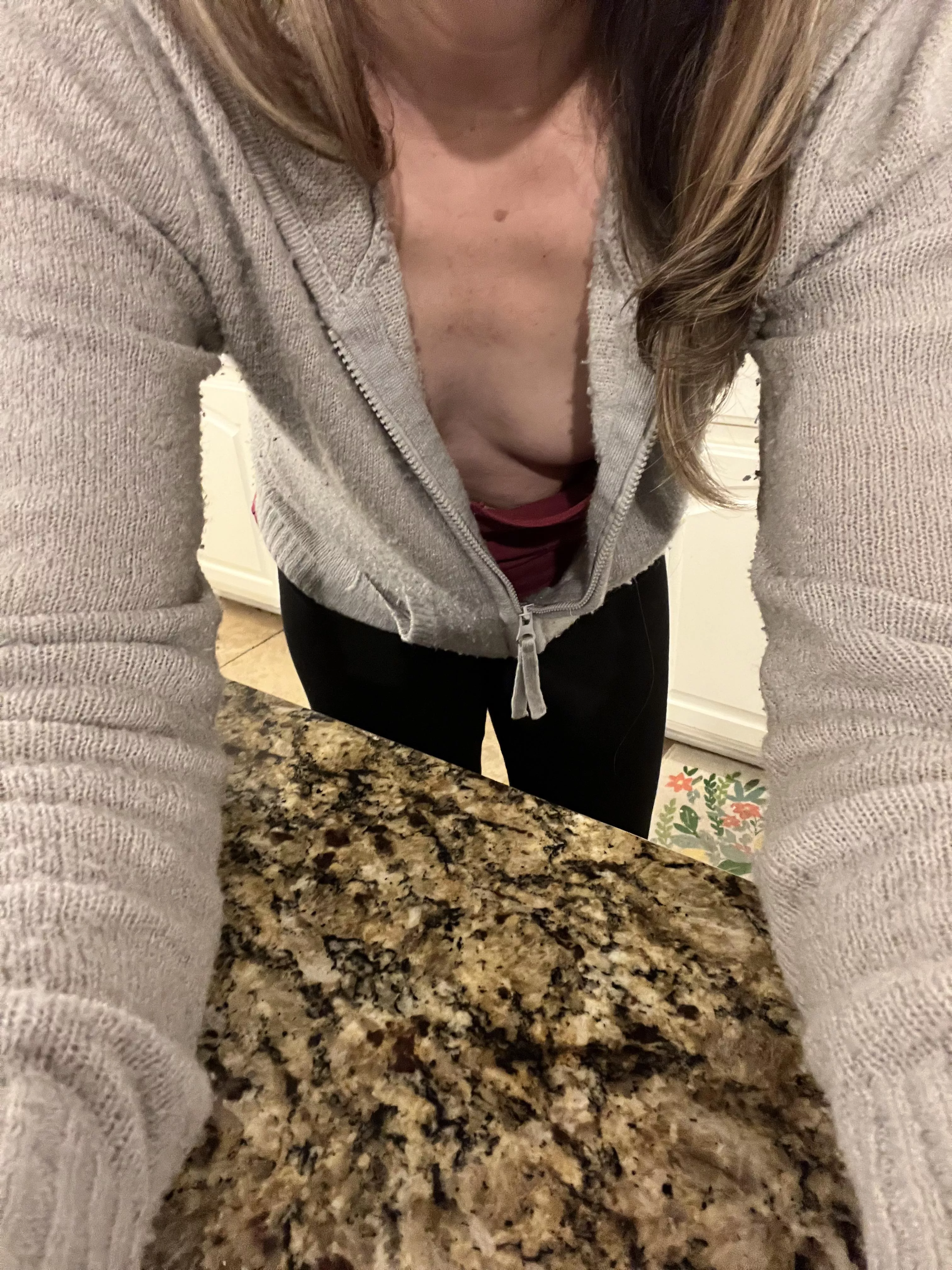 Welcome to my kitchen… can I get you a bedtime snack? 😋