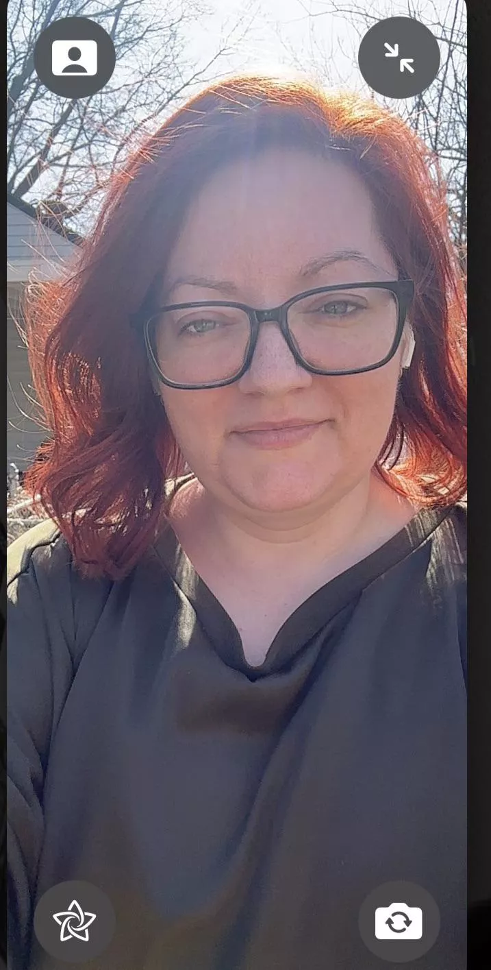 When you’re FaceTiming and the sun makes your hair look on fire. (No make up today)