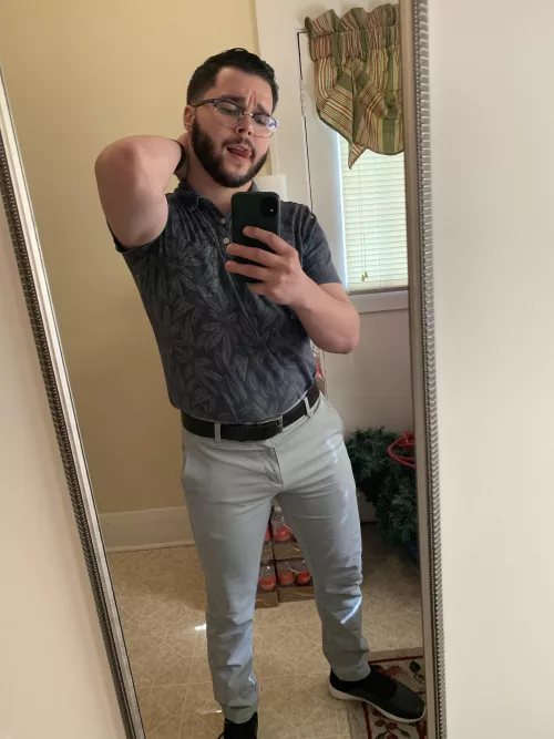 Wishing I was home playing Chernobylite 🥲 who else likes horror games?