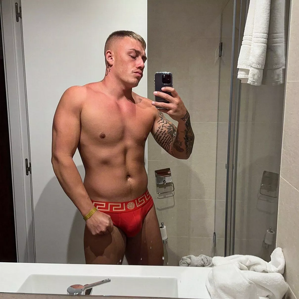 Anyone wanna see more!?