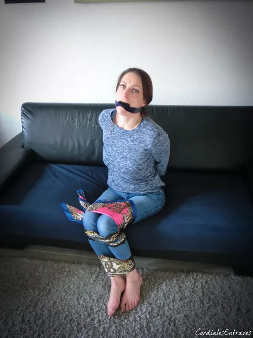 Automne - Tied with Scarves on Sofa