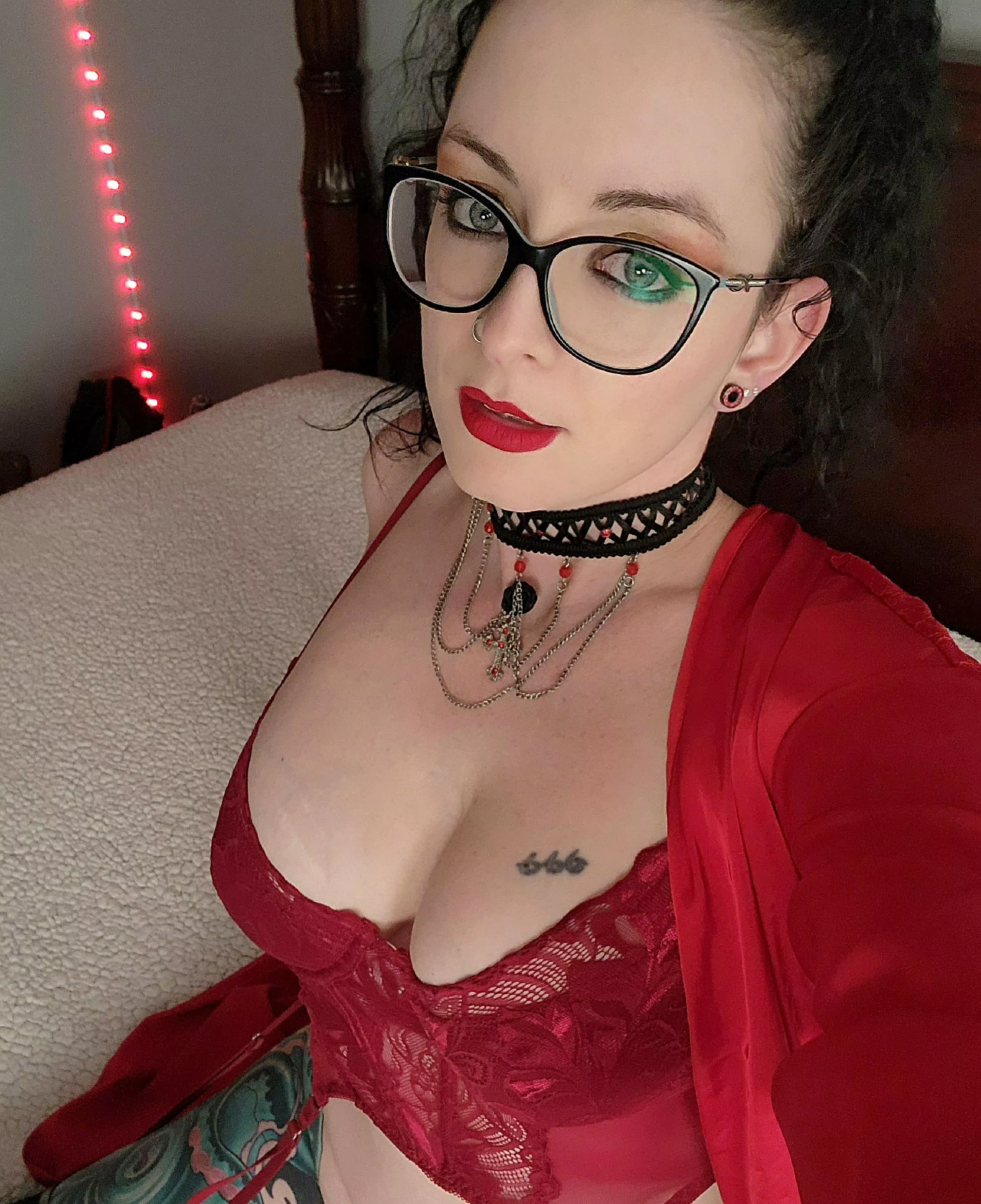 Big eyes and big tits