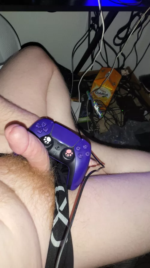 could I get some help in demon souls an other things? ;3 ps dms are open