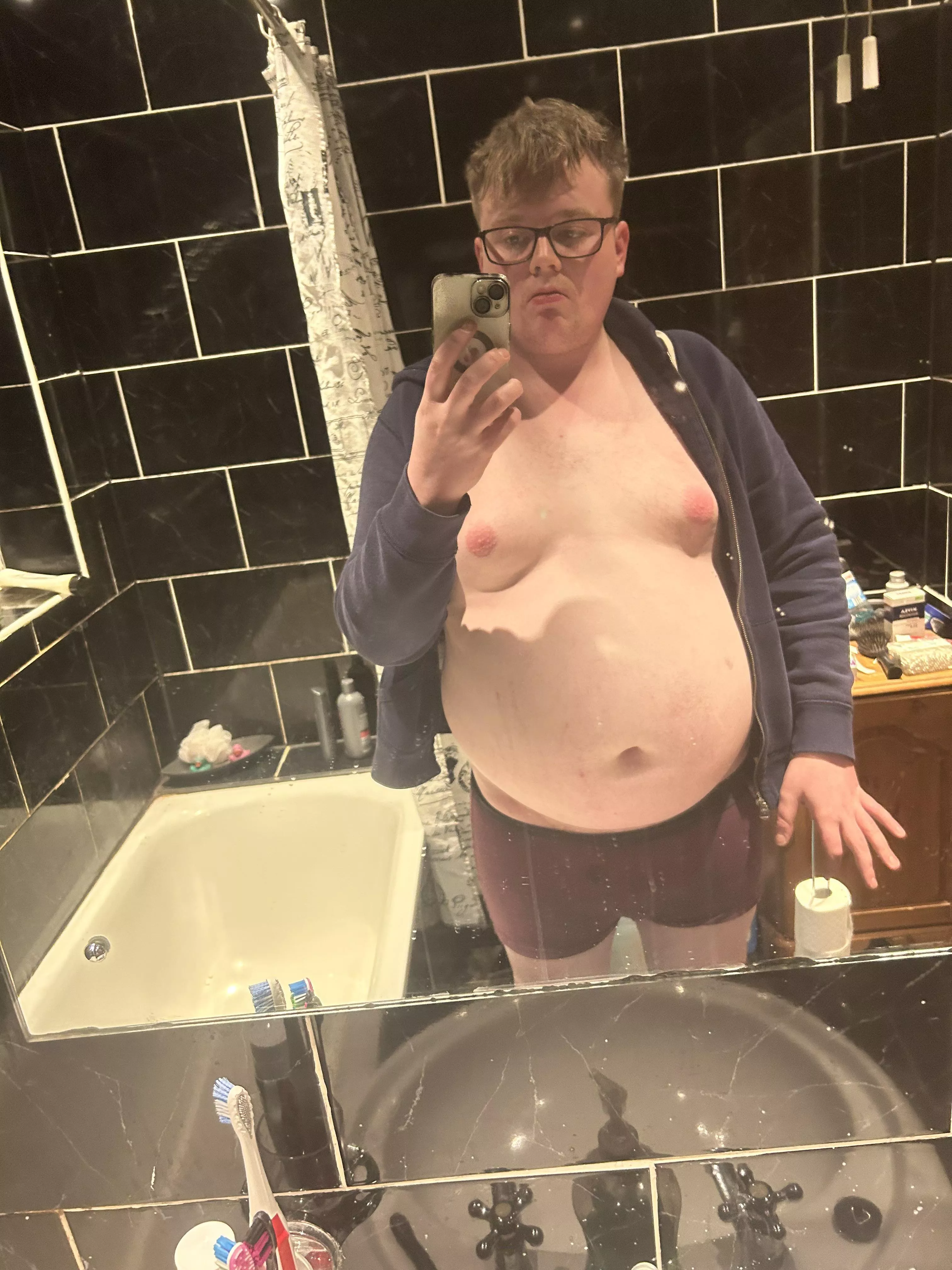 Fattest I’ve ever been ❤️🐷