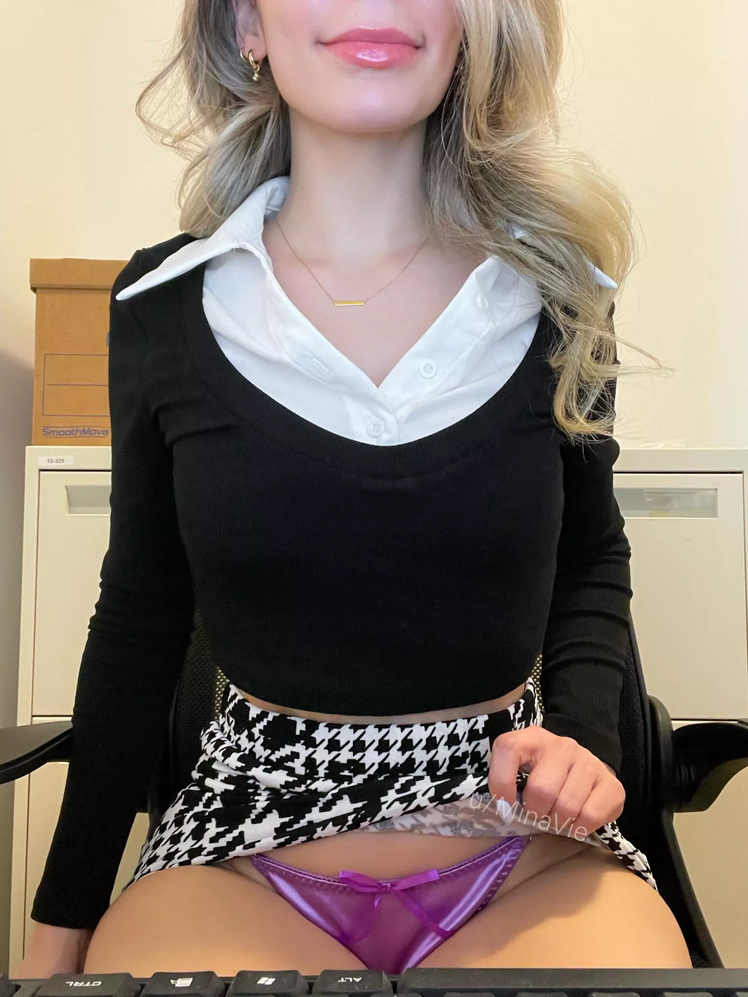 Free to work under my desk? [f]