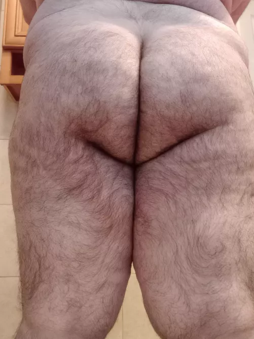 hirsute and thicc