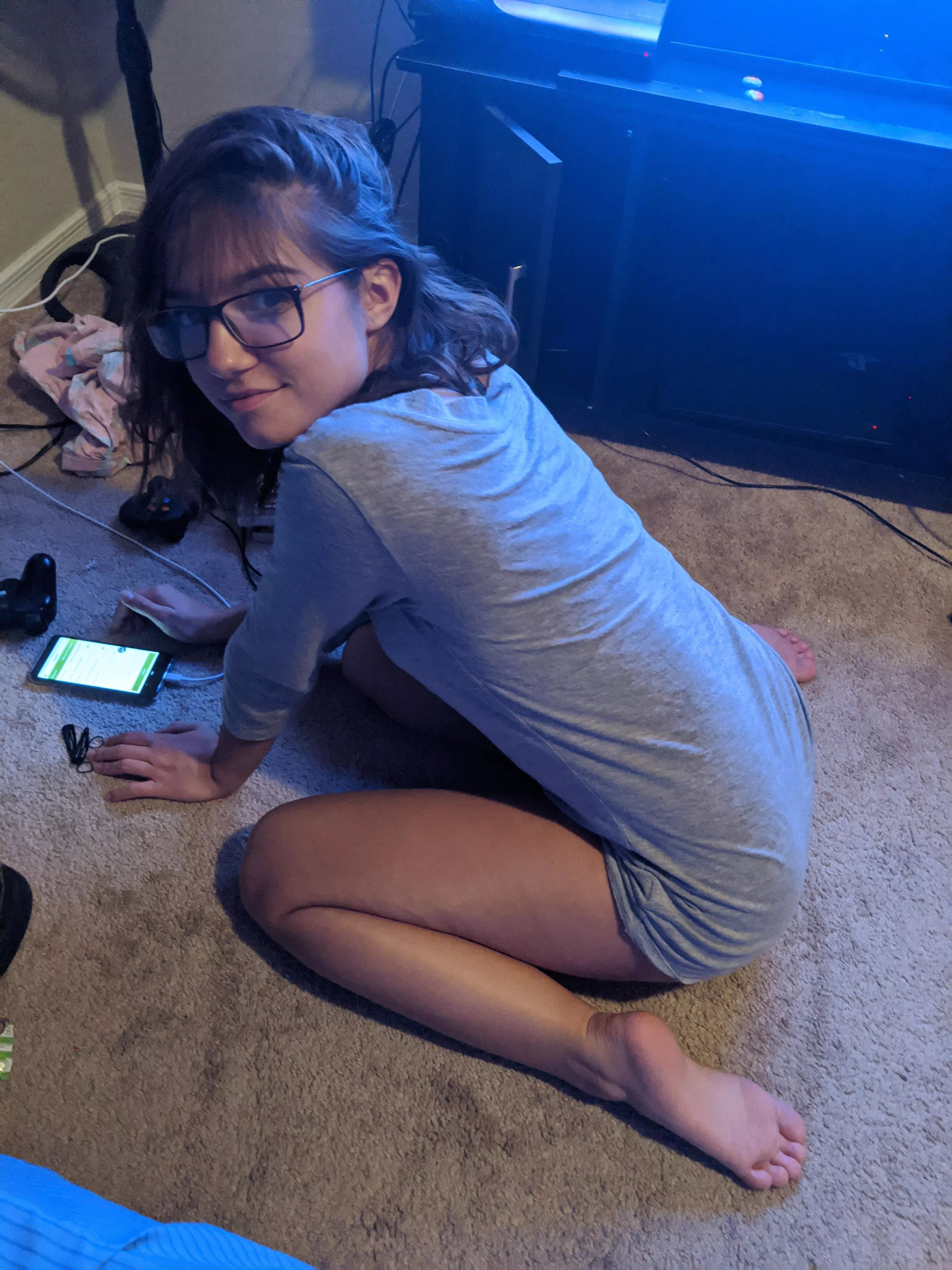 I am a girl, I have glasses 🧠