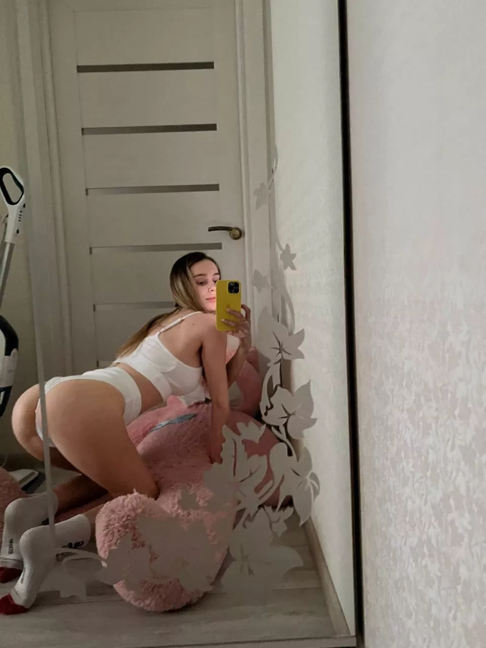 I like to fool around with my teddy bear😈