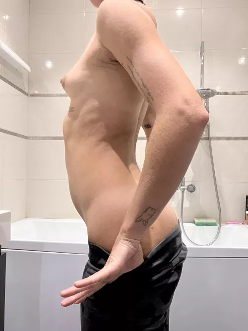 keep me company in the shower🙈