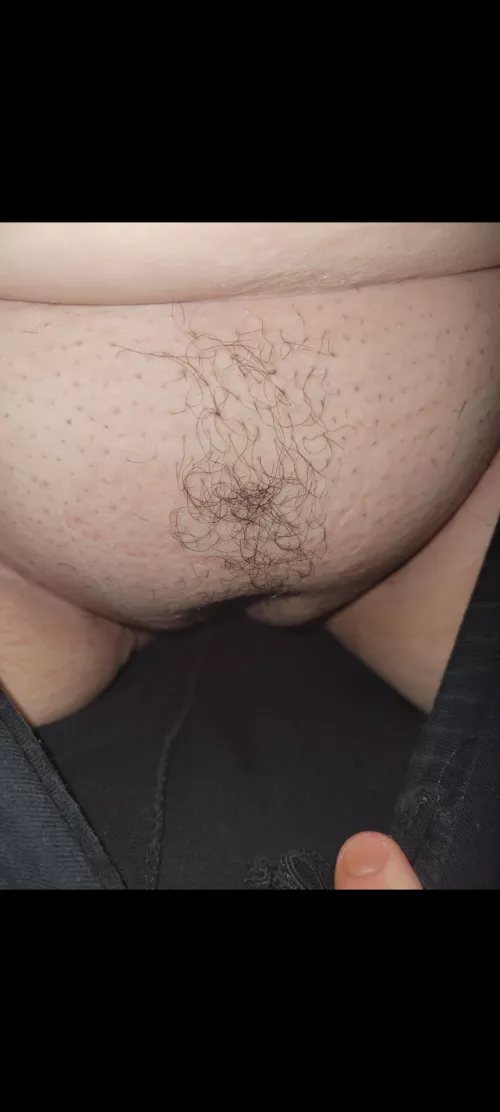 Landing strip to guide your tongue