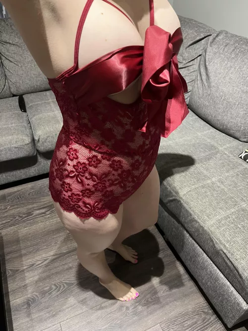 Looking for BWC in KC. 5’3” 130 pounds, fake boobs. Put a face photo in the message or we won’t respond. Very attractive and athletic only.