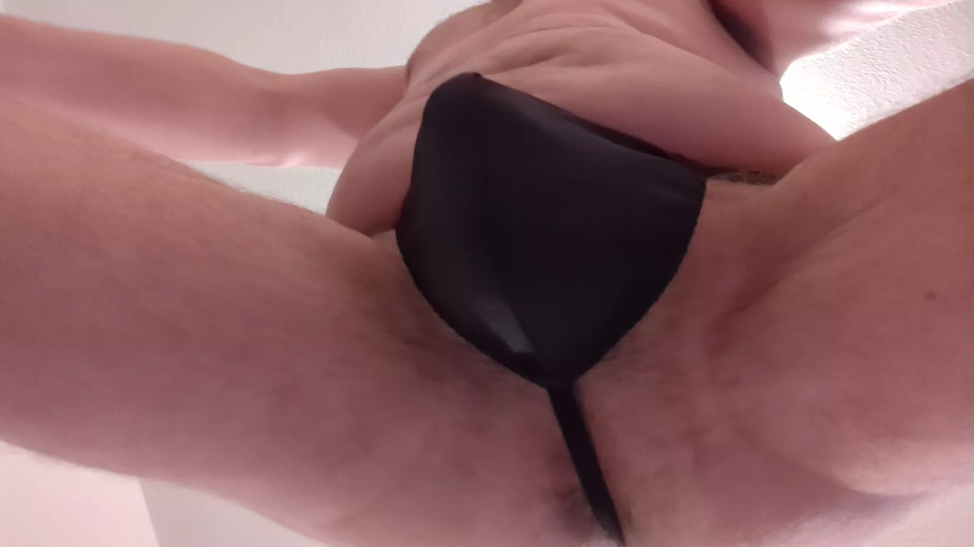 looking for more kinky chat buds DMs open