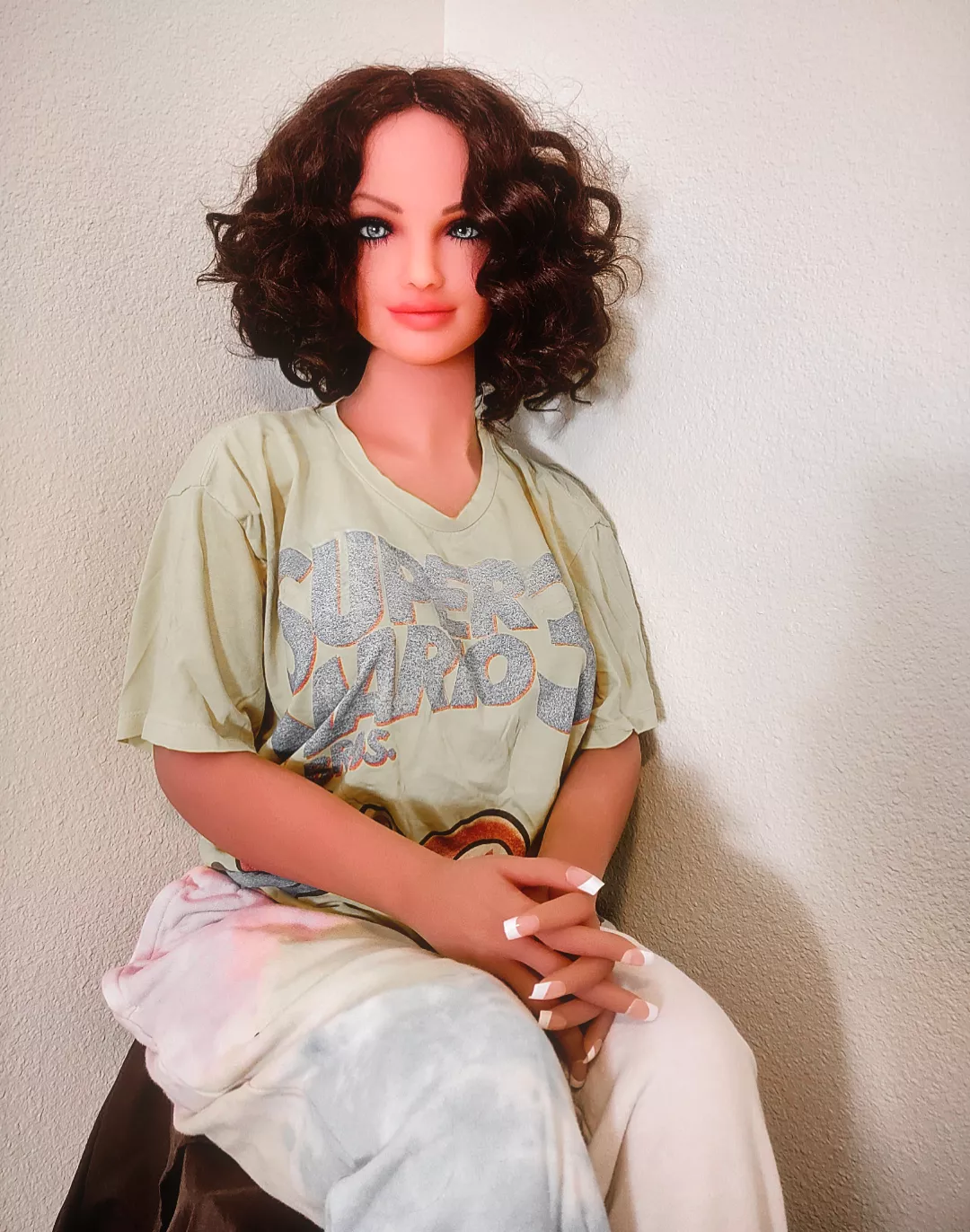 Molly is still here, so happy hump day! I think we are ready for a date with Subreddit Surfing.