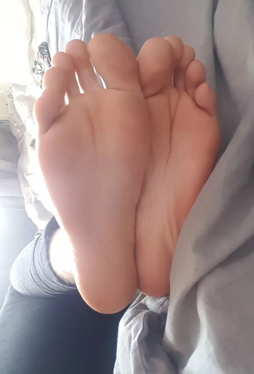 needs worshipped and tickled 👉👈