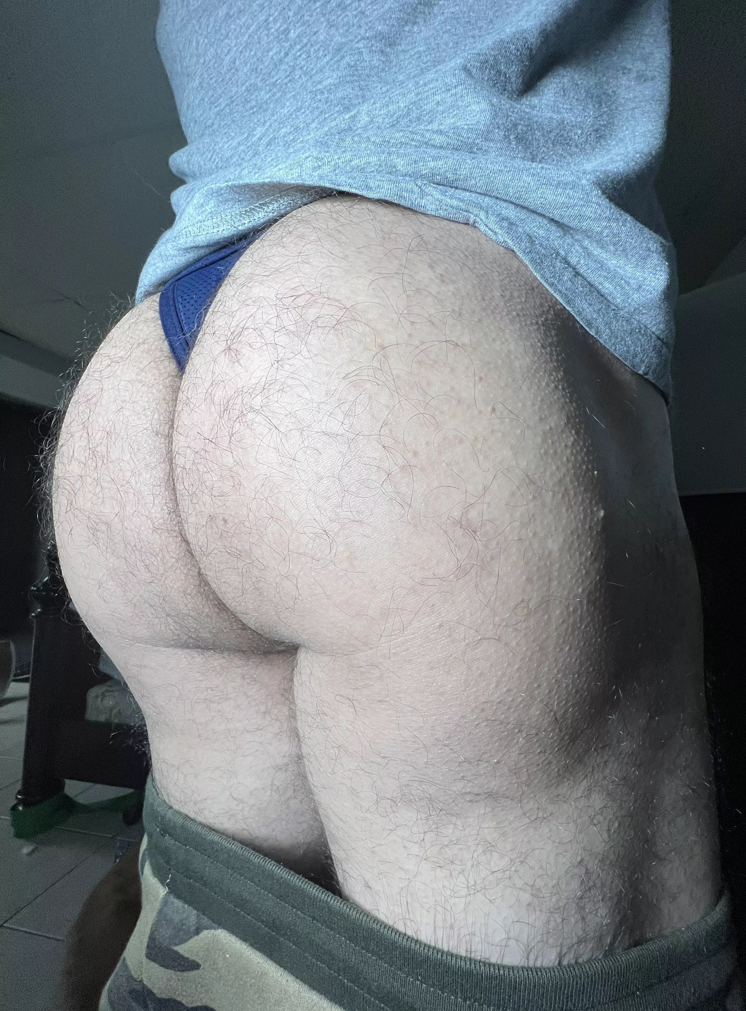 Quick breed before bed? 😏