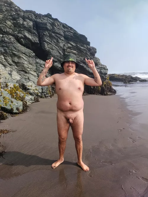 there's no place like the nude beach!