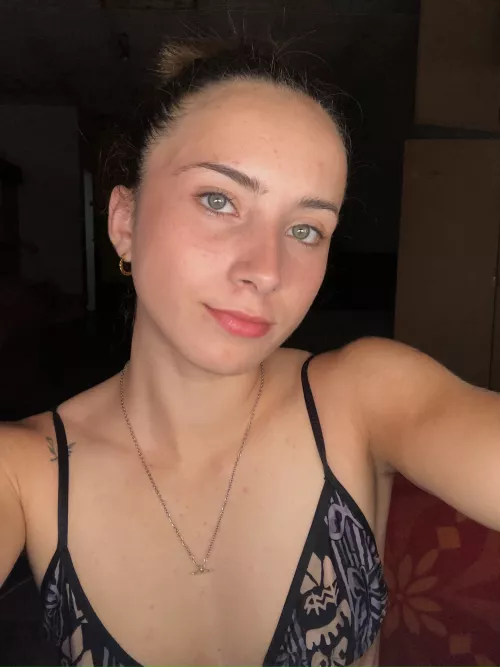 Those little boobs like to be in the cream